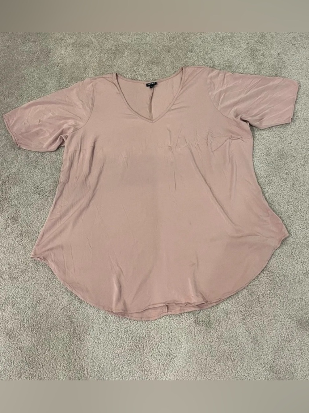 Torrid Size 4 V-Neck Tee